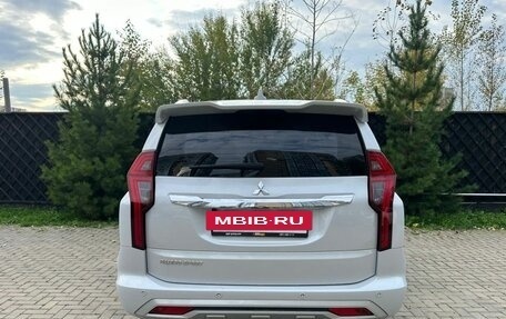 Mitsubishi Pajero Sport III рестайлинг, 2020 год, 3 680 000 рублей, 6 фотография
