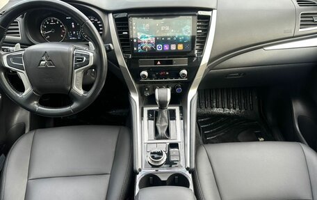 Mitsubishi Pajero Sport III рестайлинг, 2020 год, 3 680 000 рублей, 16 фотография