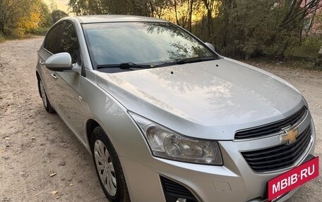 Chevrolet Cruze II, 2012 год, 750 000 рублей, 3 фотография