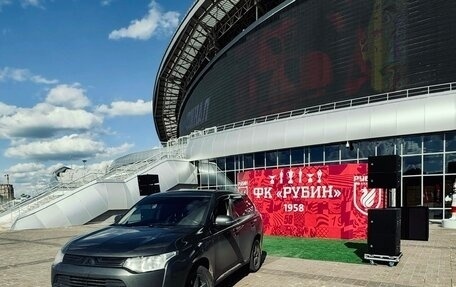 Mitsubishi Outlander III рестайлинг 3, 2013 год, 1 350 000 рублей, 1 фотография