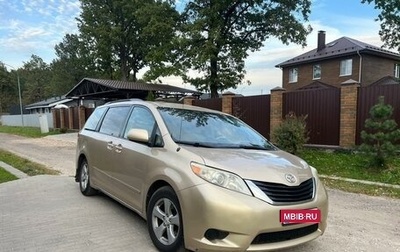 Toyota Sienna III, 2010 год, 1 600 000 рублей, 1 фотография