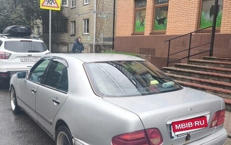 Mercedes-Benz E-Класс, 1997 год, 210 000 рублей, 4 фотография