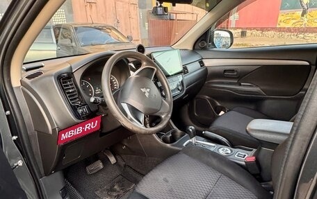 Mitsubishi Outlander III рестайлинг 3, 2013 год, 1 350 000 рублей, 15 фотография