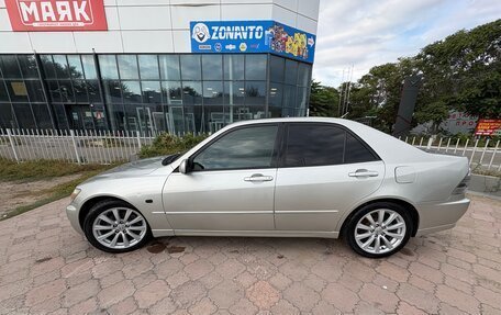 Lexus IS II рестайлинг 2, 2000 год, 900 000 рублей, 12 фотография