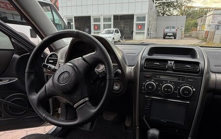 Lexus IS II рестайлинг 2, 2000 год, 900 000 рублей, 14 фотография