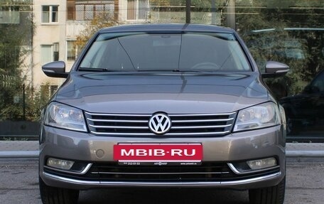 Volkswagen Passat B7, 2011 год, 1 090 000 рублей, 2 фотография