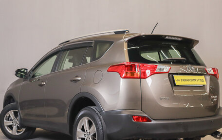 Toyota RAV4, 2015 год, 2 999 000 рублей, 5 фотография