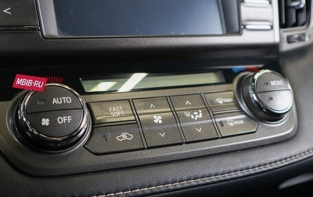 Toyota RAV4, 2015 год, 2 999 000 рублей, 17 фотография