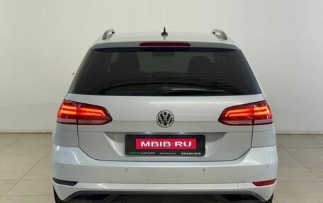 Volkswagen Golf VII, 2017 год, 1 347 000 рублей, 6 фотография