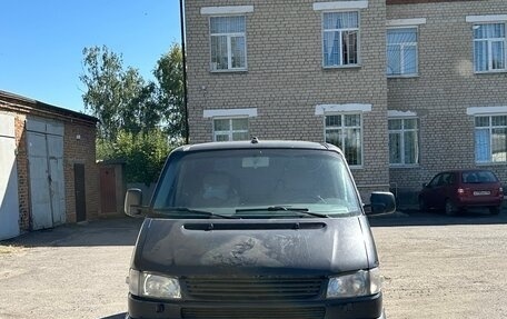Volkswagen Multivan T4, 2000 год, 1 099 000 рублей, 2 фотография