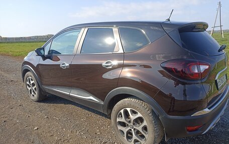 Renault Kaptur I рестайлинг, 2017 год, 1 500 000 рублей, 3 фотография