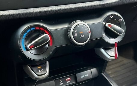 KIA Rio IV, 2019 год, 1 300 000 рублей, 12 фотография