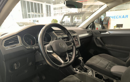 Volkswagen Tiguan II, 2021 год, 2 550 000 рублей, 20 фотография