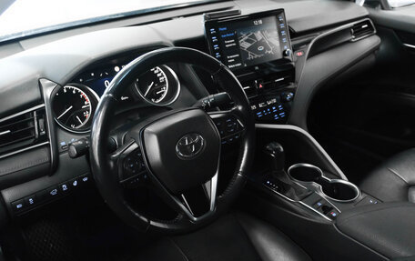 Toyota Camry, 2021 год, 3 100 000 рублей, 16 фотография