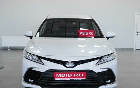 Toyota Camry, 2021 год, 3 100 000 рублей, 5 фотография