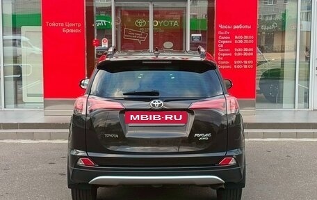 Toyota RAV4, 2016 год, 1 990 000 рублей, 6 фотография