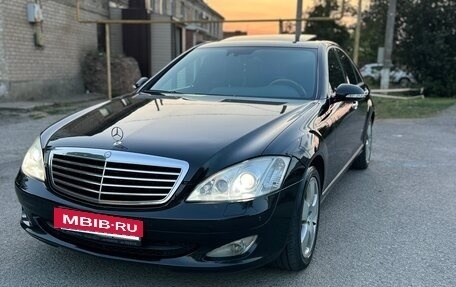 Mercedes-Benz S-Класс, 2007 год, 1 450 000 рублей, 2 фотография