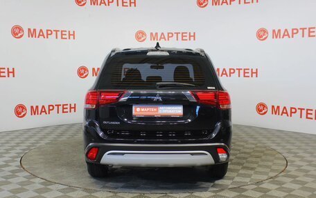 Mitsubishi Outlander III рестайлинг 3, 2021 год, 2 879 000 рублей, 6 фотография