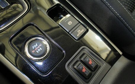 Mitsubishi Outlander III рестайлинг 3, 2021 год, 2 879 000 рублей, 15 фотография