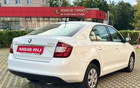 Skoda Rapid I, 2018 год, 1 050 000 рублей, 4 фотография