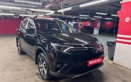 Toyota RAV4, 2017 год, 2 100 000 рублей, 1 фотография