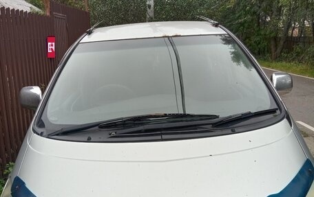 Toyota Estima III рестайлинг -2, 2000 год, 450 000 рублей, 1 фотография