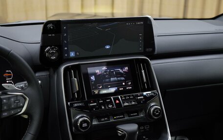 Lexus LX, 2024 год, 16 490 000 рублей, 25 фотография