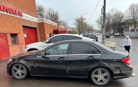 Mercedes-Benz C-Класс, 2015 год, 1 100 000 рублей, 5 фотография