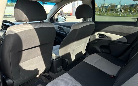 Chevrolet Cruze II, 2012 год, 735 000 рублей, 7 фотография