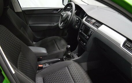 Skoda Rapid I, 2017 год, 1 200 000 рублей, 12 фотография