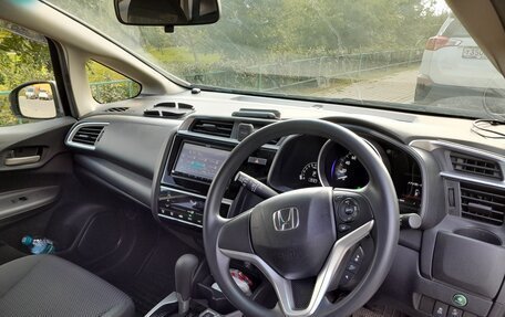 Honda Fit III, 2018 год, 1 240 000 рублей, 6 фотография