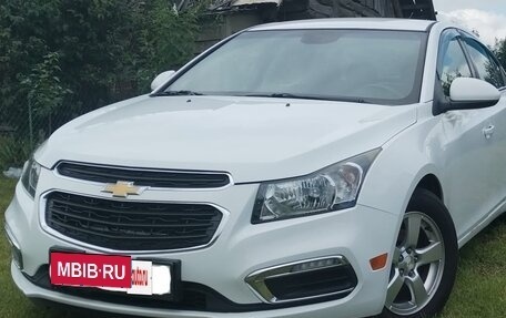 Chevrolet Cruze II, 2015 год, 920 000 рублей, 4 фотография