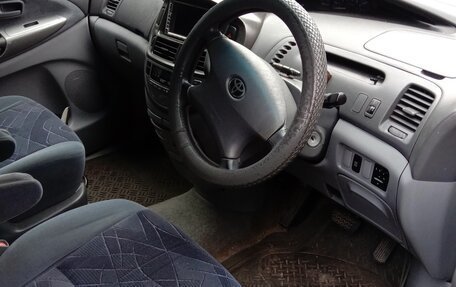 Toyota Estima III рестайлинг -2, 2000 год, 450 000 рублей, 11 фотография