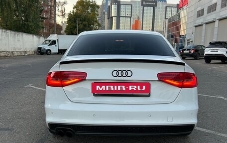 Audi A4, 2014 год, 1 850 000 рублей, 2 фотография