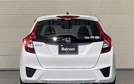 Honda Fit III, 2016 год, 850 000 рублей, 8 фотография