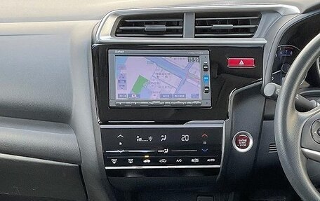 Honda Fit III, 2016 год, 850 000 рублей, 13 фотография