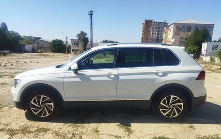 Volkswagen Tiguan II, 2019 год, 2 850 000 рублей, 1 фотография