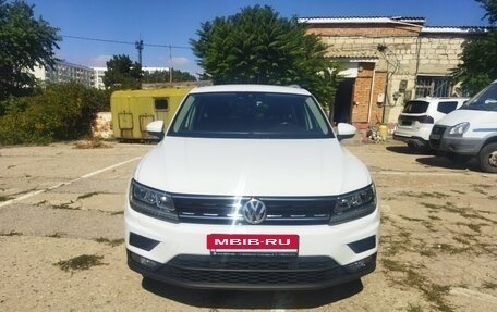 Volkswagen Tiguan II, 2019 год, 2 850 000 рублей, 2 фотография