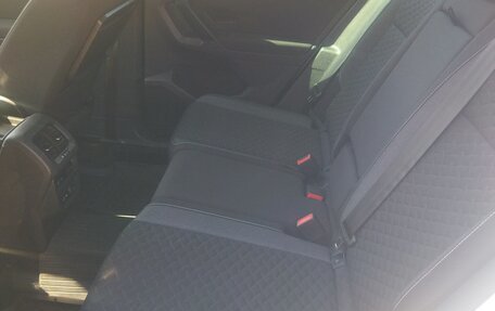 Volkswagen Tiguan II, 2019 год, 2 850 000 рублей, 7 фотография