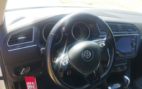 Volkswagen Tiguan II, 2019 год, 2 850 000 рублей, 12 фотография