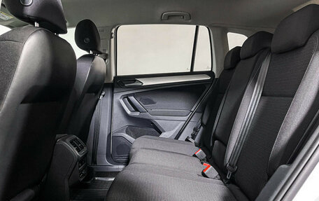 Volkswagen Tiguan II, 2018 год, 2 197 000 рублей, 10 фотография
