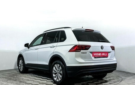 Volkswagen Tiguan II, 2018 год, 2 197 000 рублей, 7 фотография