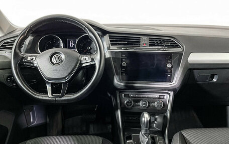 Volkswagen Tiguan II, 2018 год, 2 197 000 рублей, 12 фотография