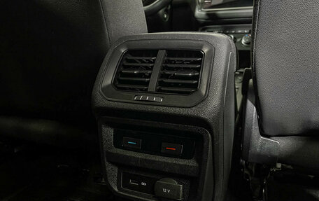 Volkswagen Tiguan II, 2018 год, 2 197 000 рублей, 16 фотография