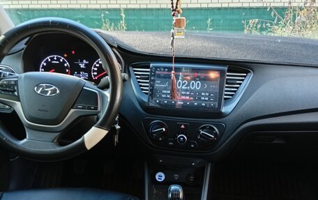 Hyundai Solaris II рестайлинг, 2019 год, 1 150 000 рублей, 10 фотография