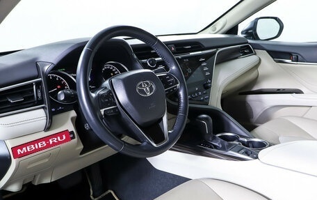 Toyota Camry, 2018 год, 3 497 000 рублей, 16 фотография