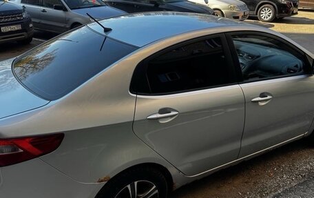 KIA Rio III рестайлинг, 2011 год, 650 000 рублей, 3 фотография