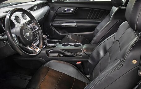 Ford Mustang VI рестайлинг, 2015 год, 2 300 000 рублей, 8 фотография