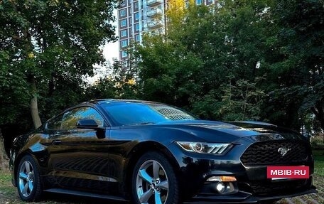 Ford Mustang VI рестайлинг, 2015 год, 2 300 000 рублей, 20 фотография