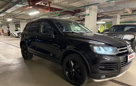 Volkswagen Touareg III, 2011 год, 2 200 000 рублей, 3 фотография